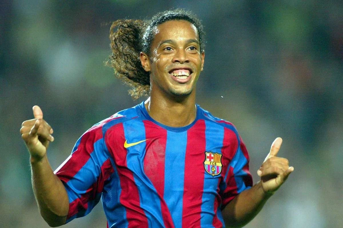 ronaldinho-barcelona-1slsxexo4gn5z1m0cln77mlj3h.jpg