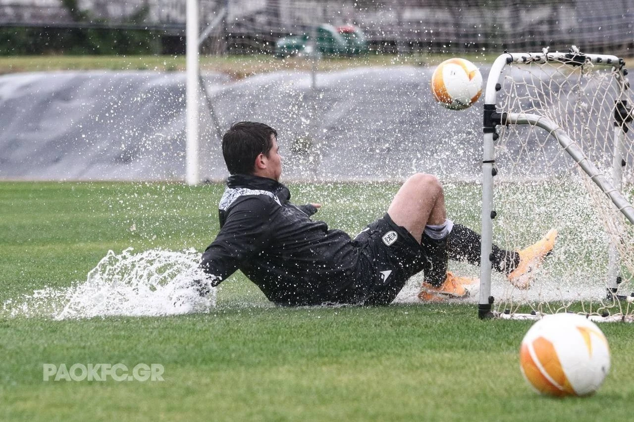 paok-mesimvria-rain-4.jpg