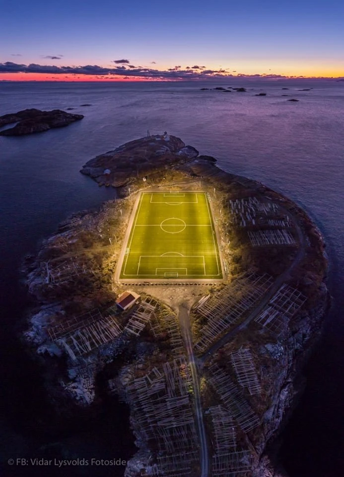 henningsvaer-stadion-8.jpg