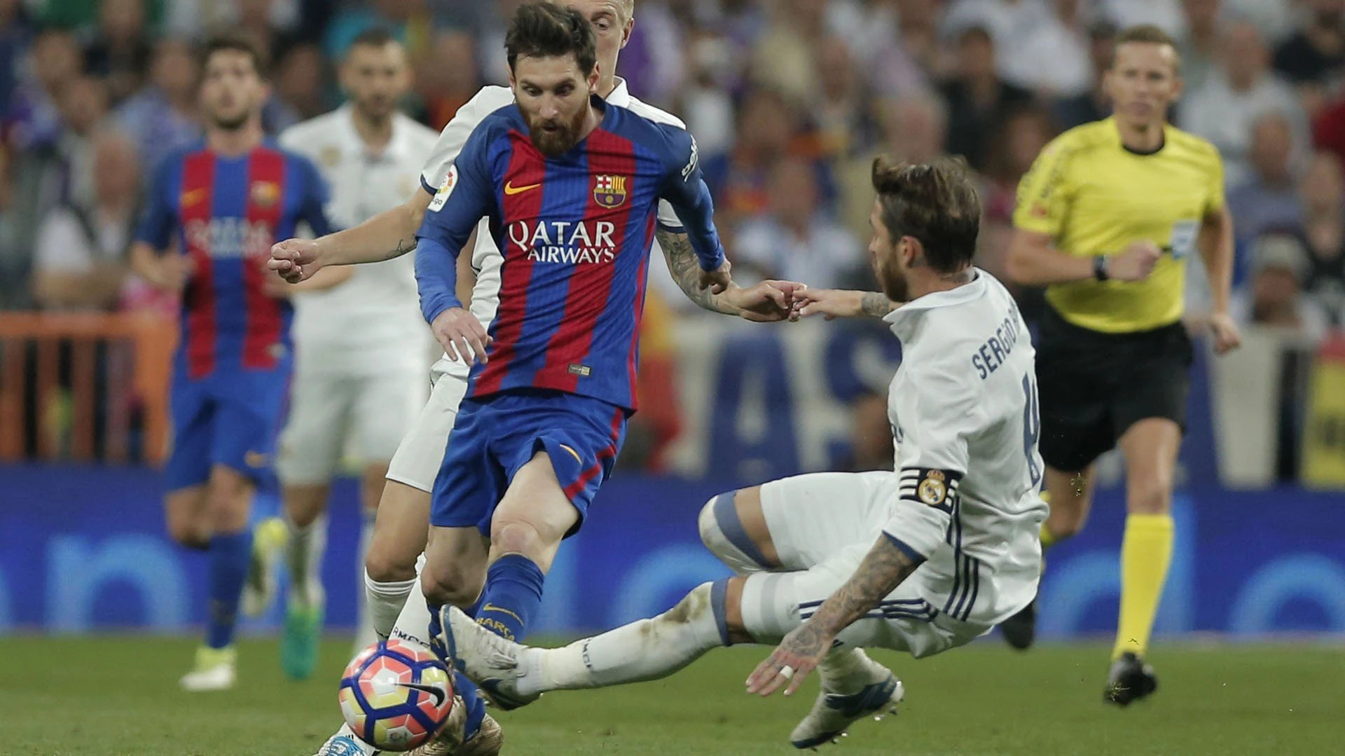 sergio-ramos-lionel-messi-clasico-real-madrid-barcelona-1920-ap.jpg