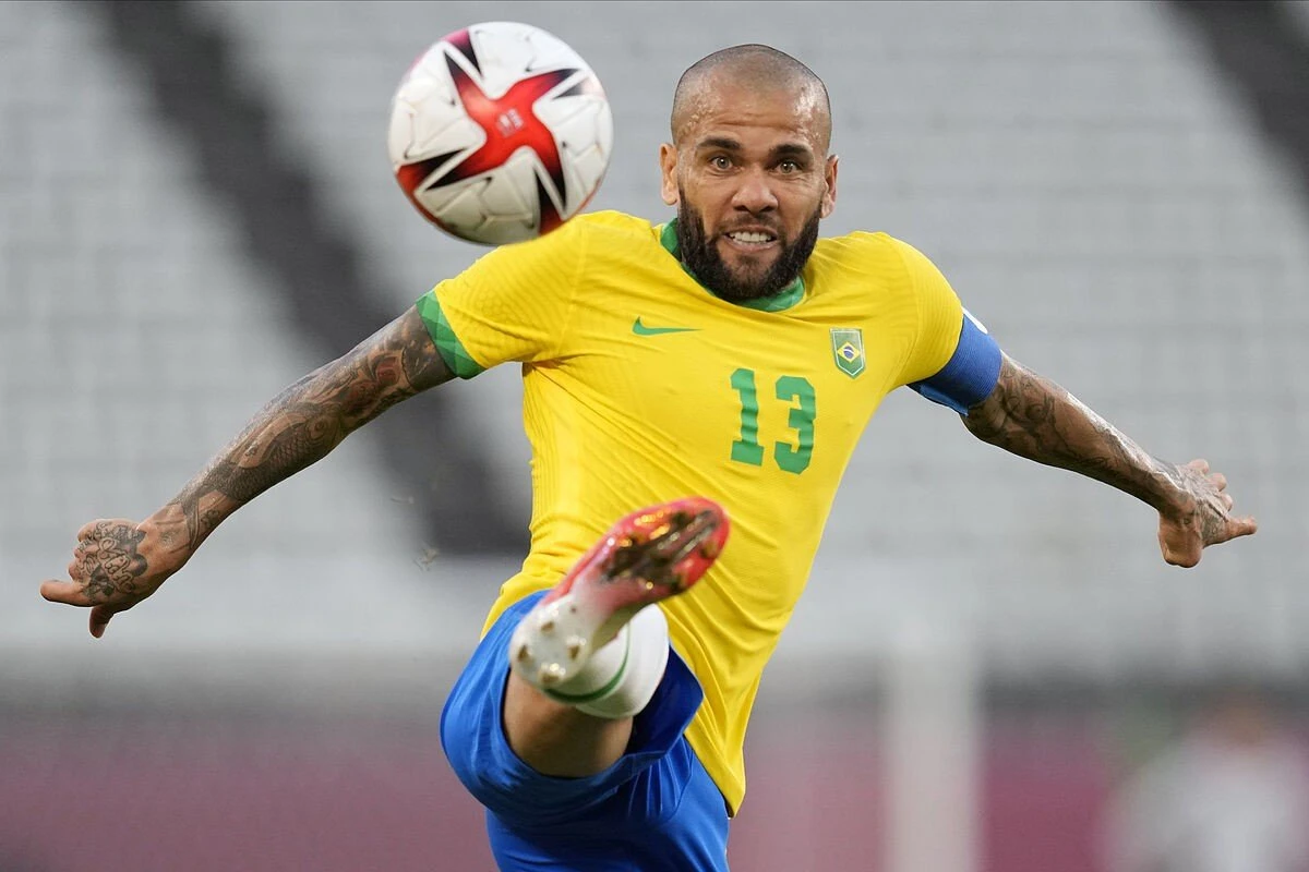 dani-alves.jpg
