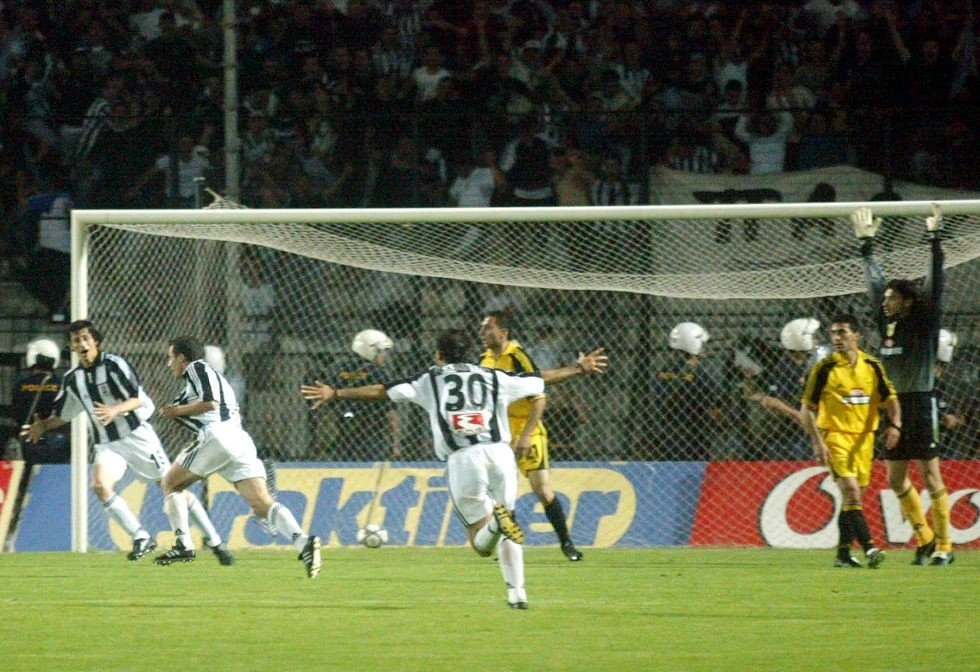 paok-aris-2003.jpg