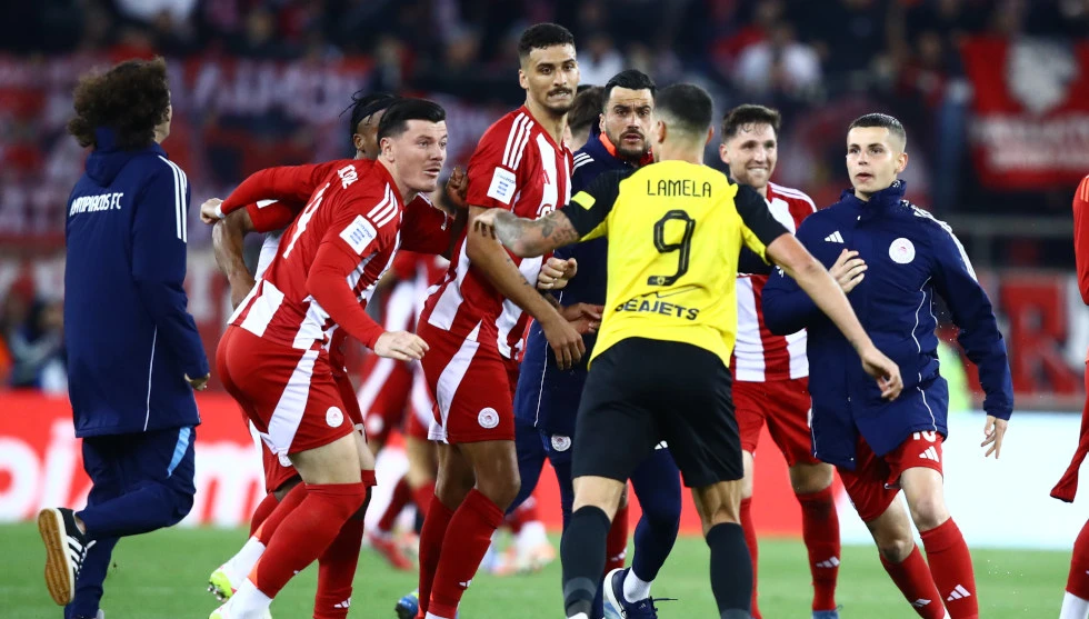olympiacos-aek-S5t7N.jpg