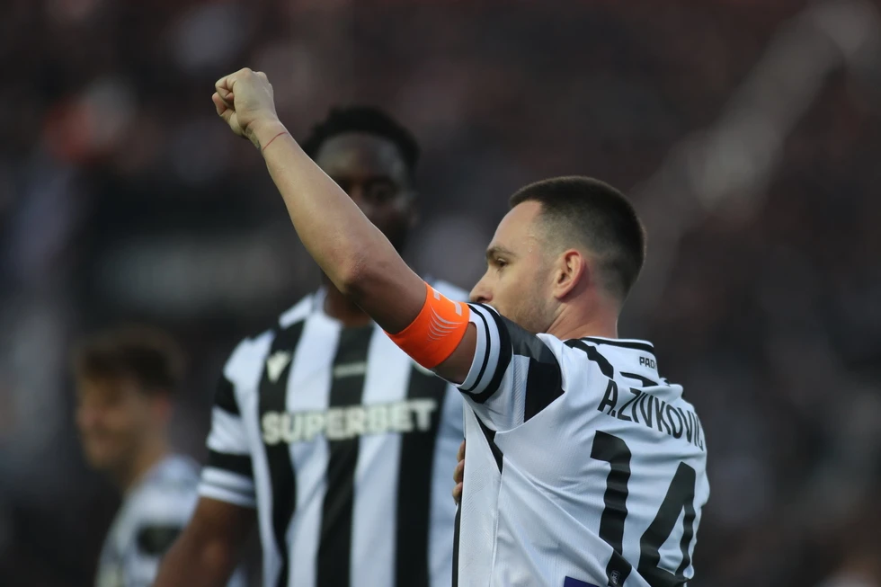 zivkovic-fUUPQ.jpg?v=0