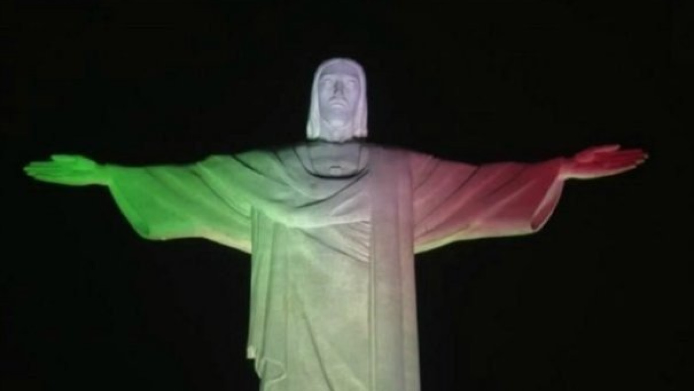 Στα χρώματα του Μουντιάλ το άγαλμα του Χριστού (video)