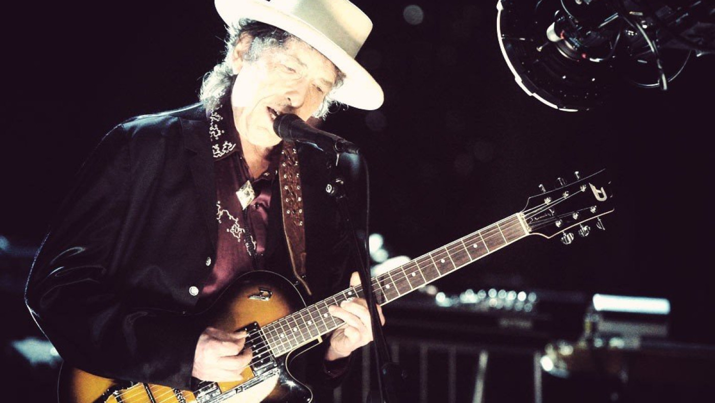 Σπουδαίος ο Ντίλαν, έστω και χωρίς... καλησπέρα