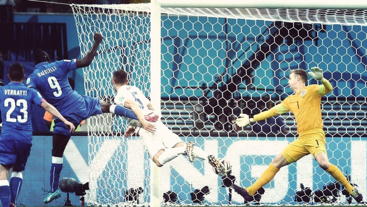 Τους βρήκε... Άγγλους και τους «εκμεταλλεύτηκε»