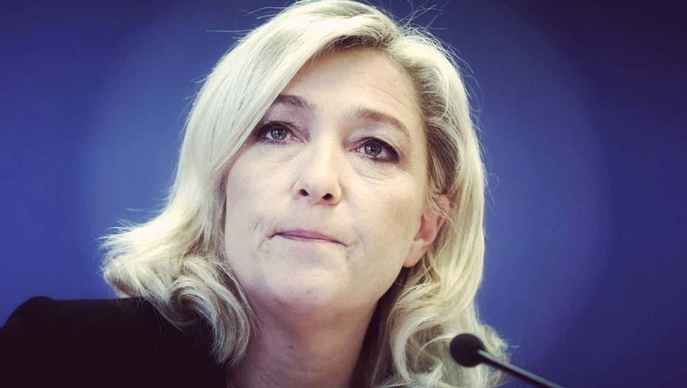 "Πόρτα" Λεπέν στη Χρυσή Αυγή