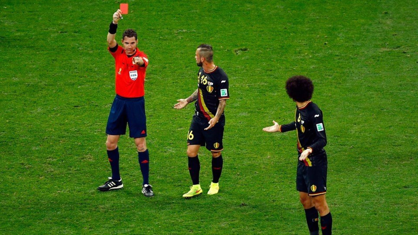 Πήγε να του... τελειώσει την καριέρα (video)