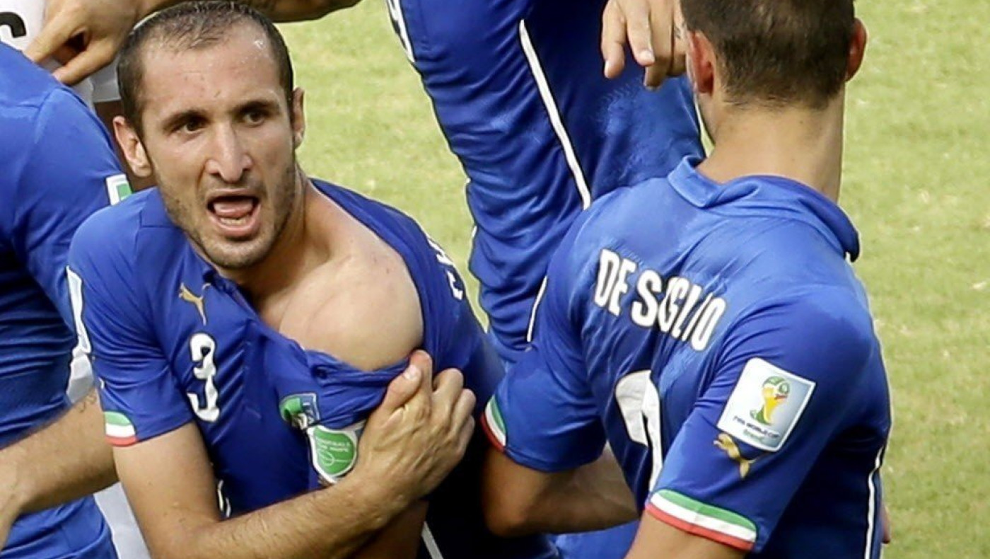 Ο Κιελίνι στηρίζει Σουάρες