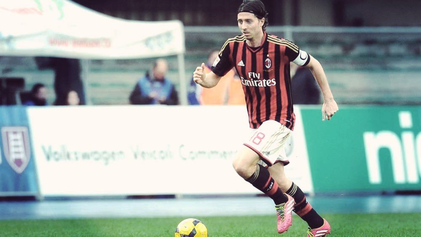 Έσπασε το πόδι του ο Μοντολίβο (video)