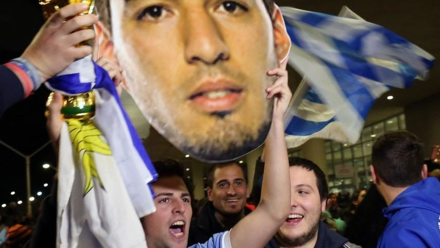 Ο Σουάρες «έστησε» τον κόσμο στο αεροδρόμιο (pics)