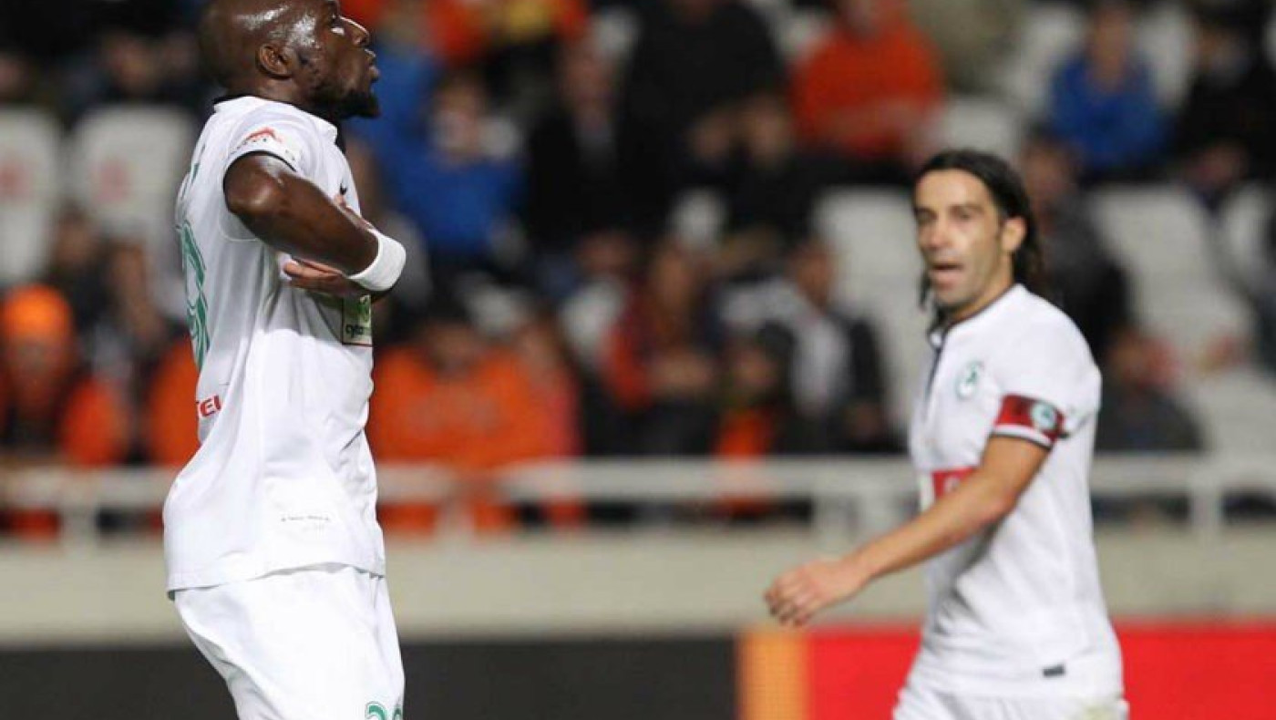 «Τις μαϊμούδες να τις κάνουν σπίτι τους!»