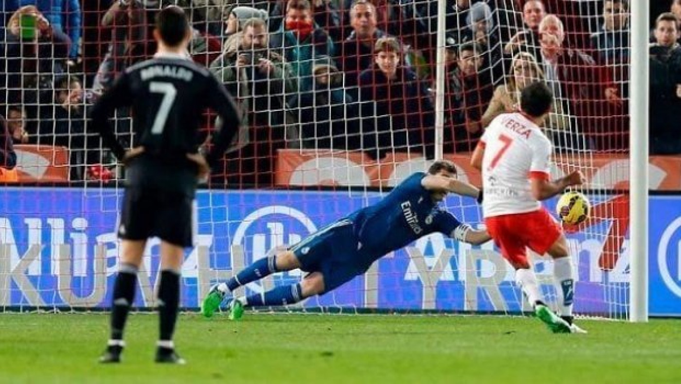 «Συλλεκτική» απόκρουση του Κασίγιας