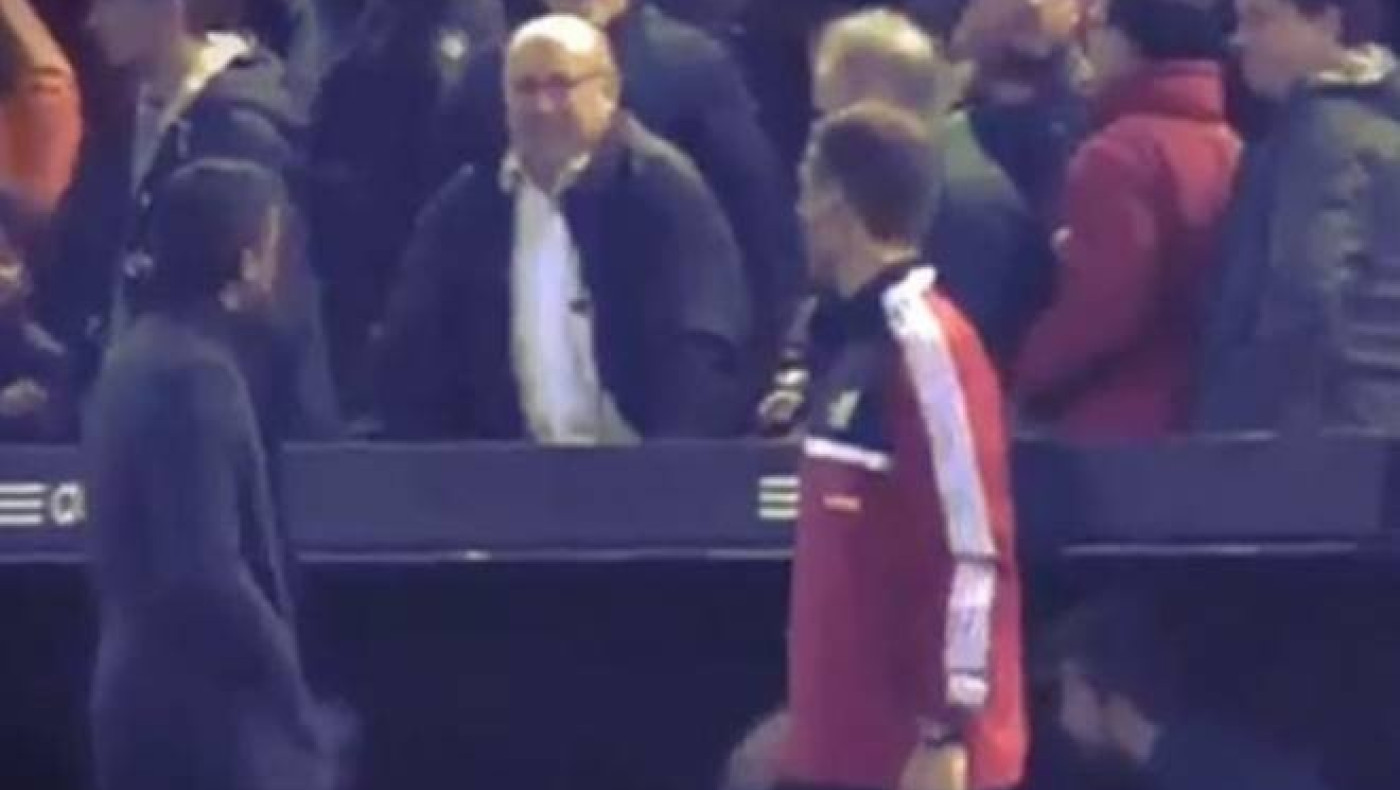 Οπαδός της Βαλένθια έφτυσε τον Λουίς Ενρίκε! (video)