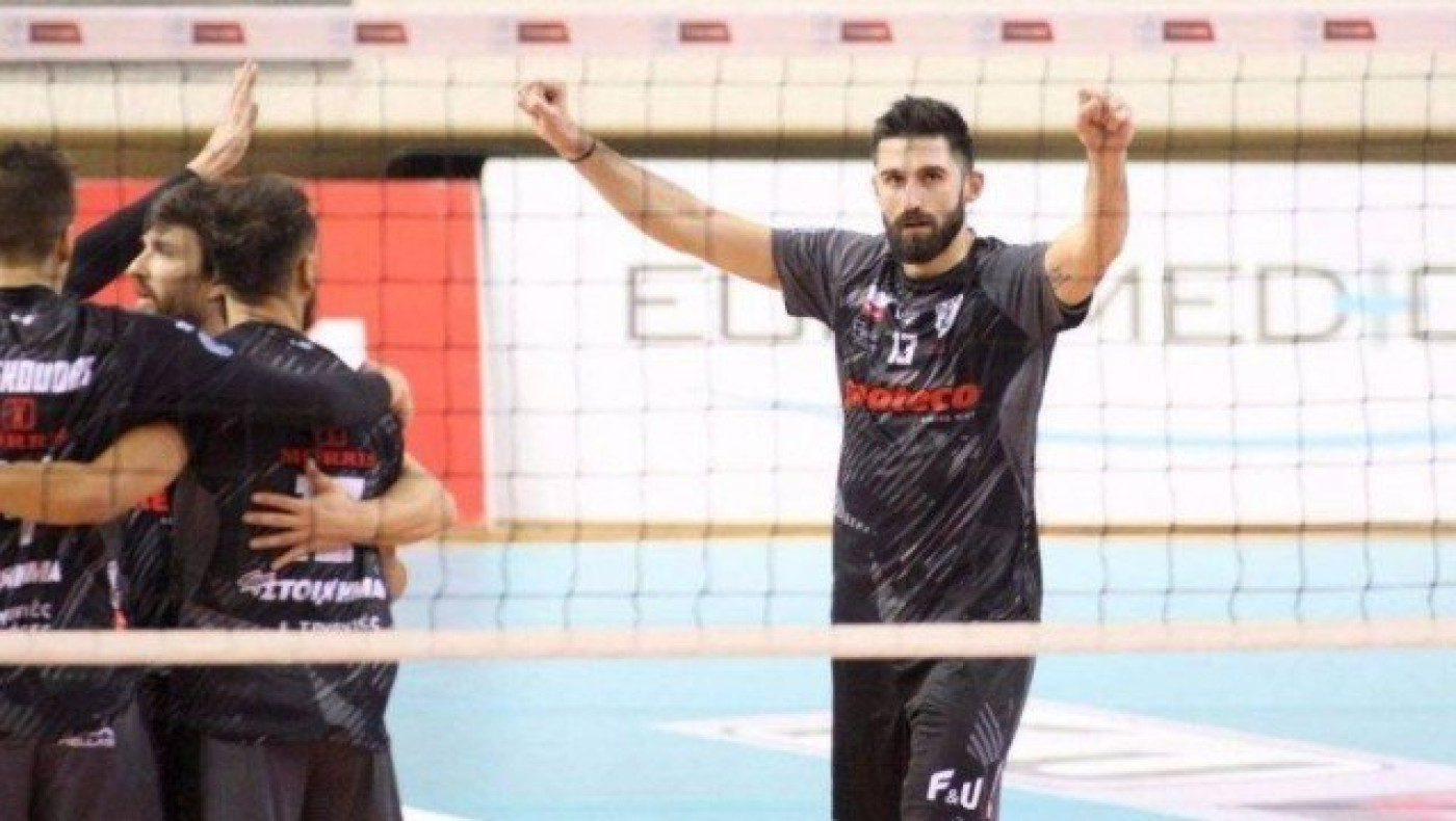 Συνεχίζει στον ΠΑΟΚ ο           Γιάννης Τακουρίδης