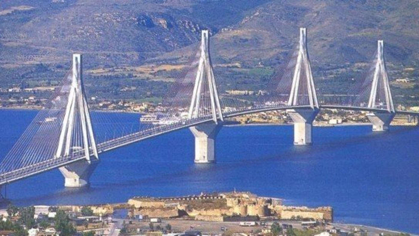 Σκοτώθηκε ποδηλάτης που έπεσε από τη γέφυρα Ρίου-Αντιρρίου