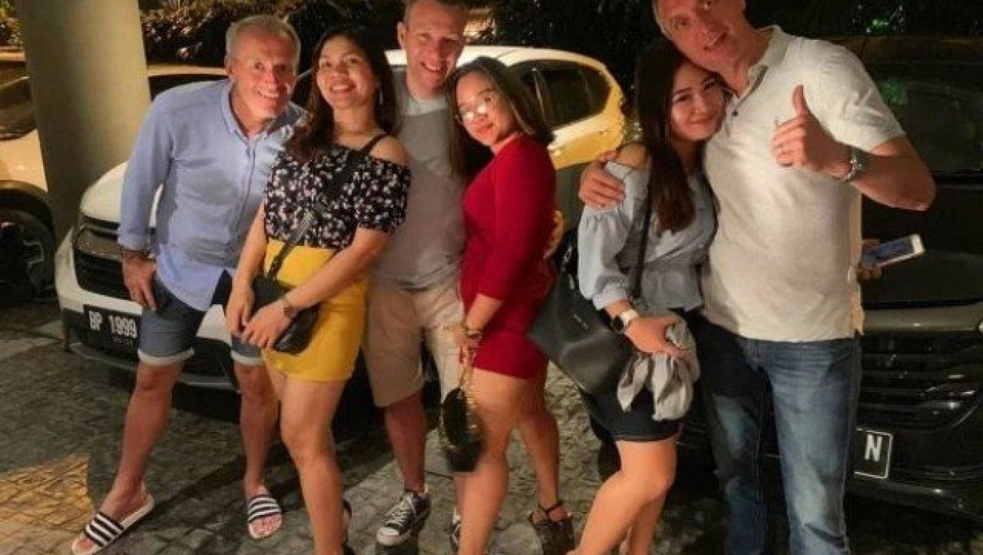 Ροζ σκάνδαλο με παντρεμένους Αγγλους διαιτητές στην Ινδονησία (p)