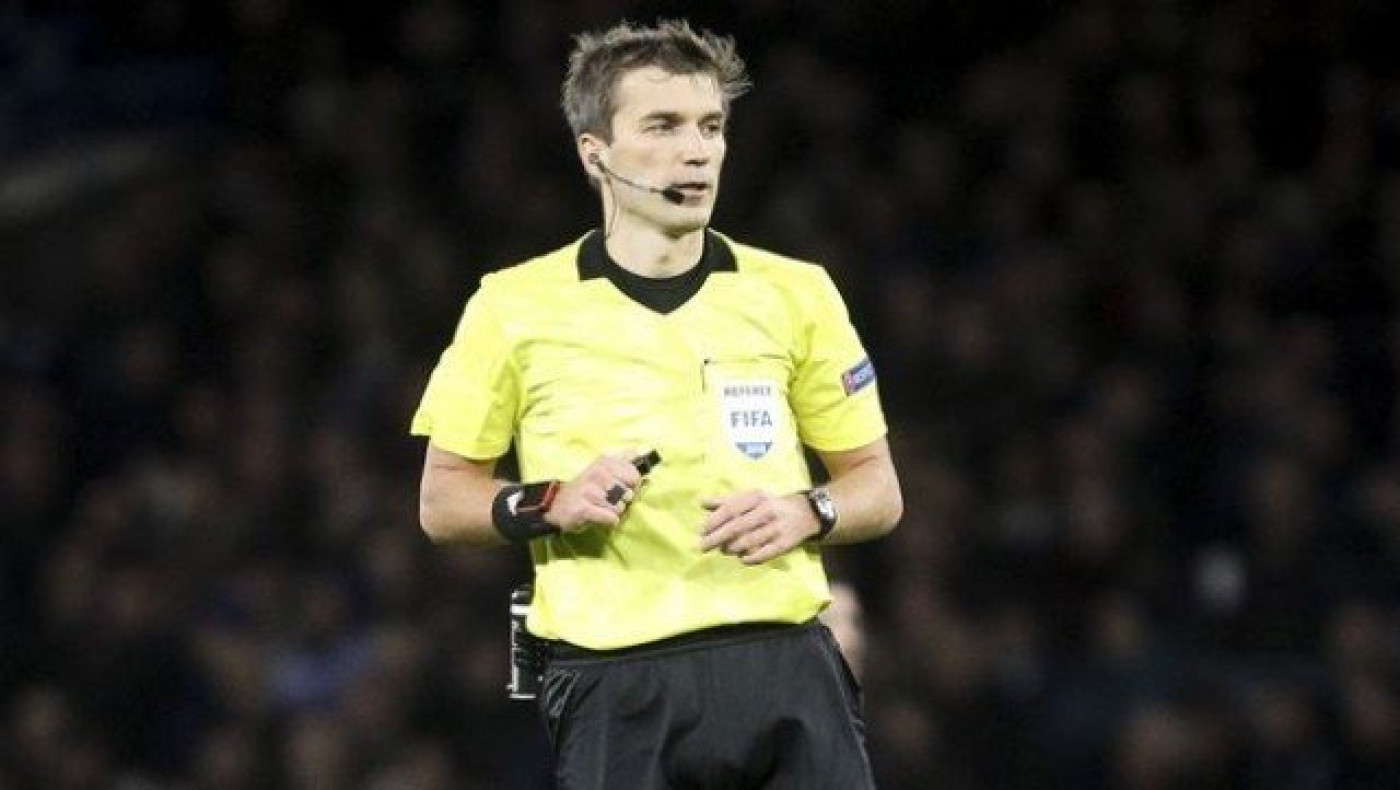 Αυτός σφυρίζει το Ελλάδα -                                     Αρμενία