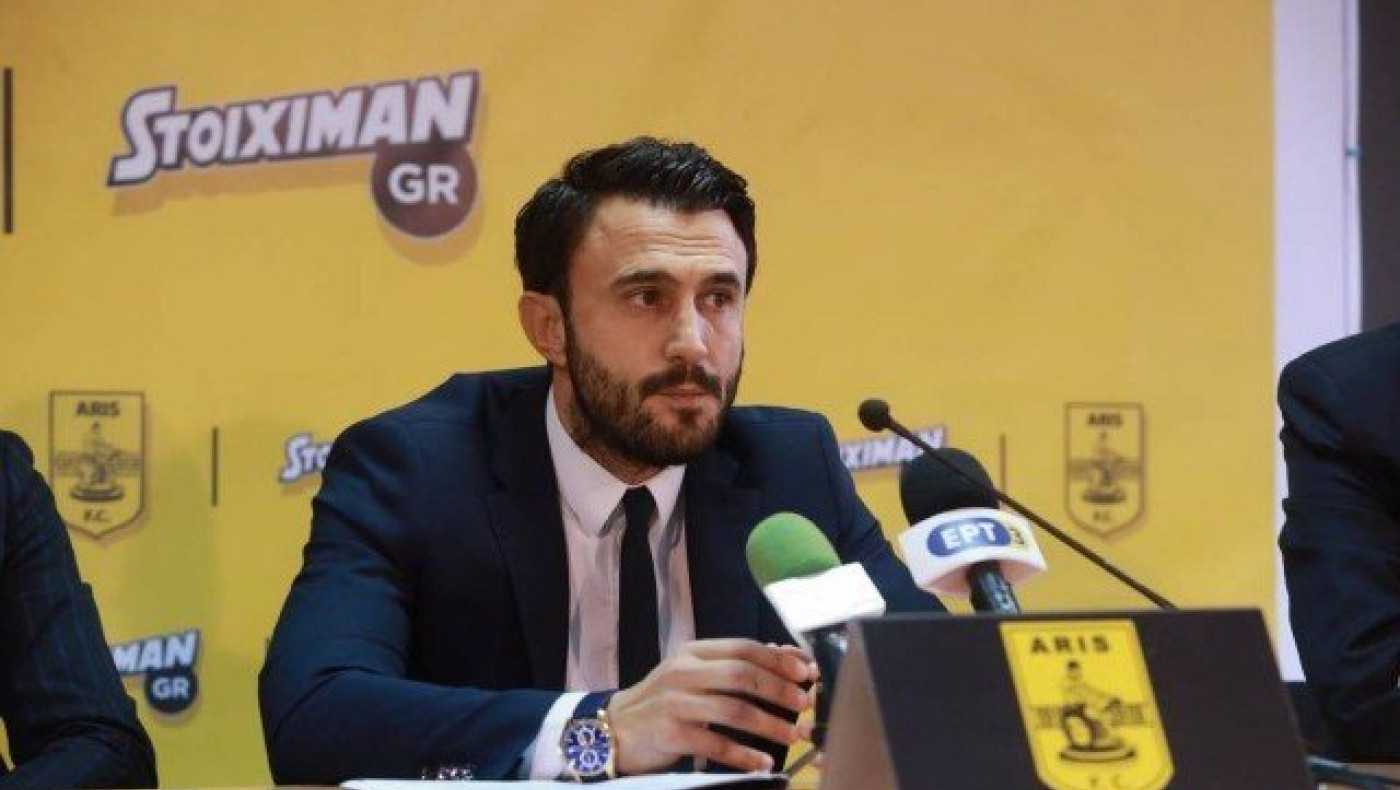 Είναι στο χέρι του                           Καρυπίδη