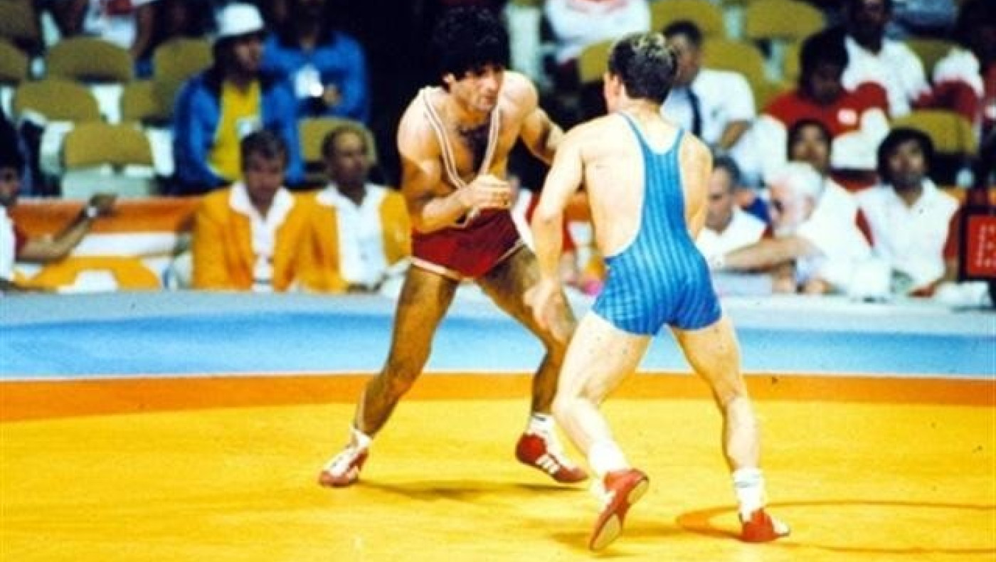 Θρήνος: Έφυγε από τη ζωή ο           Μπάμπης Χολίδης