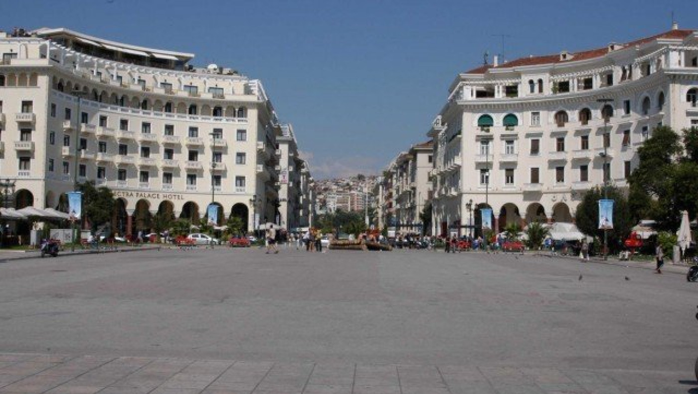 ΕΚΤΑΚΤΟ: Αντιεξουσιαστές κατέλαβαν τον χώρο του Straight Pride