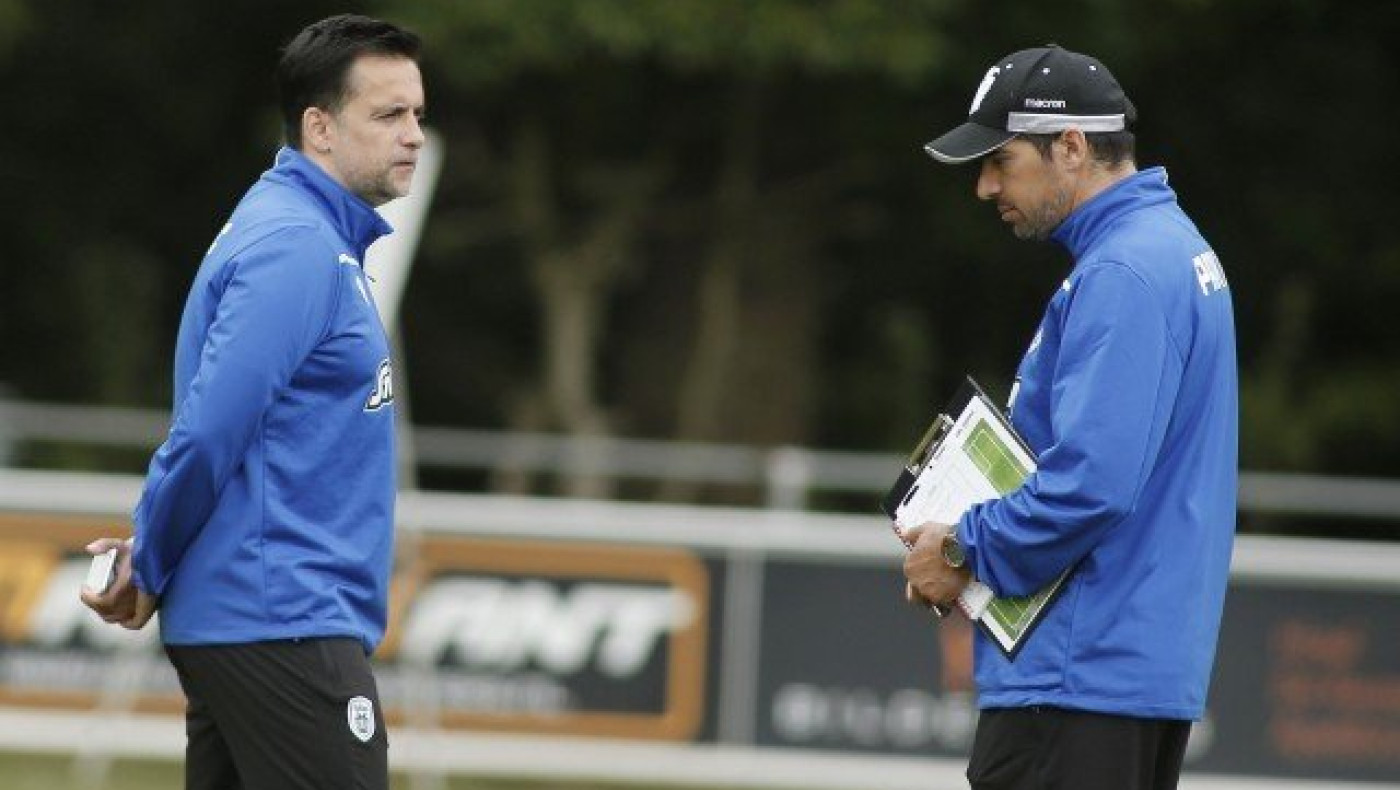 Οχι έναν,  αλλά                                 δύο χαφ