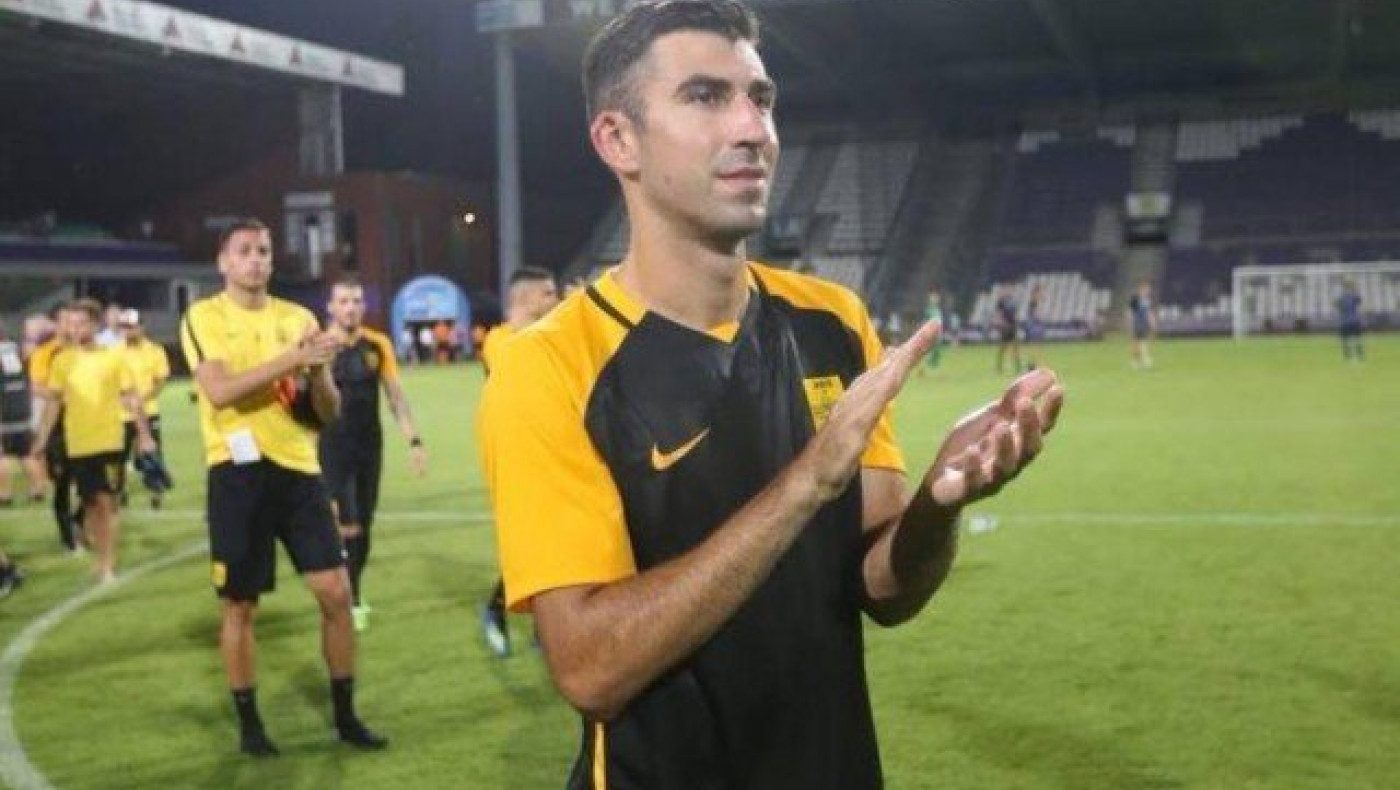 Είπε το          αντίο στον Αρη ο                 Σταμπουλίδης