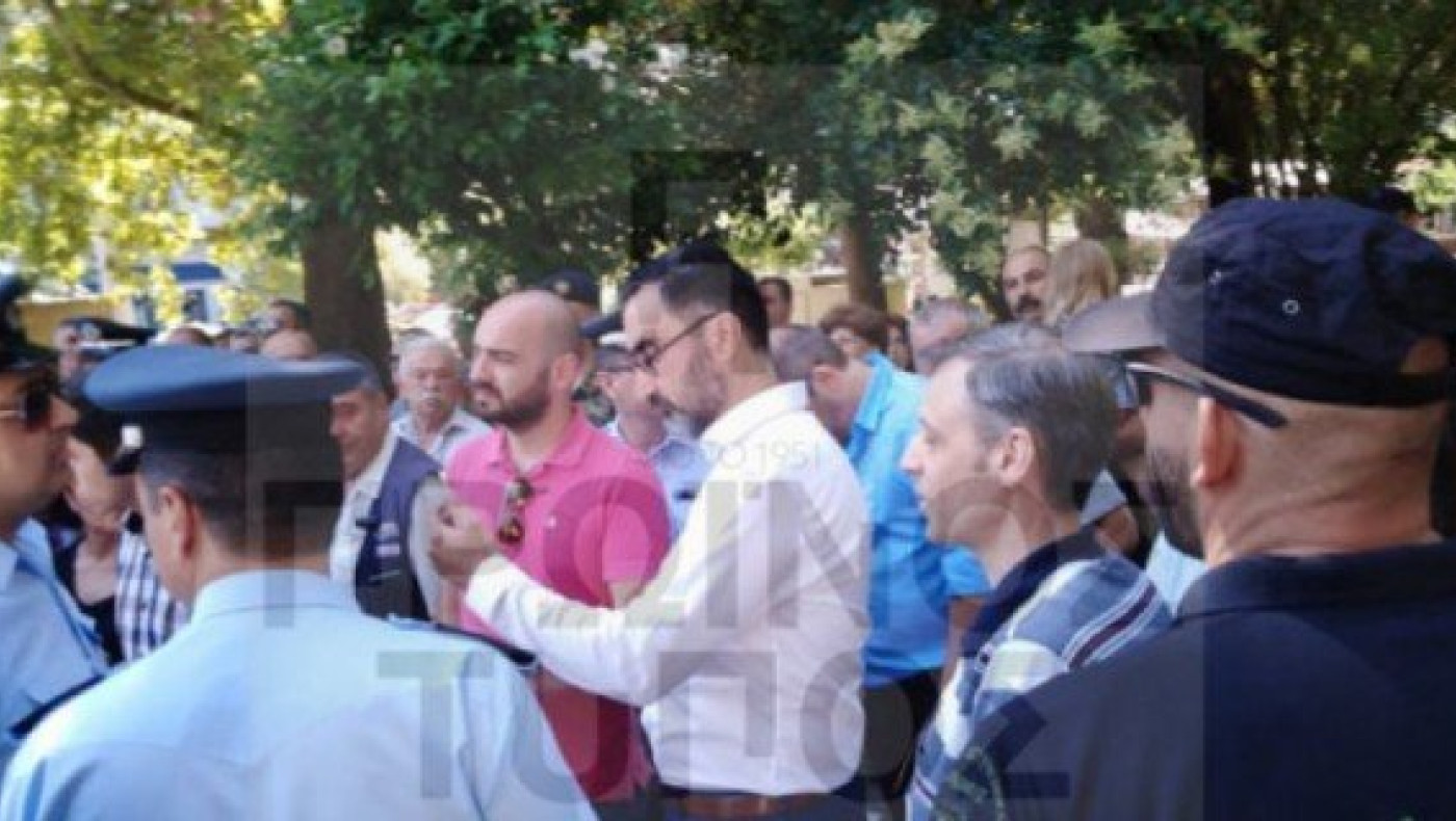Δράμα: Αποδοκίμασαν βουλευτή του ΣΥΡΙΖΑ για τη Μακεδονία (ΒΙΝΤΕΟ)