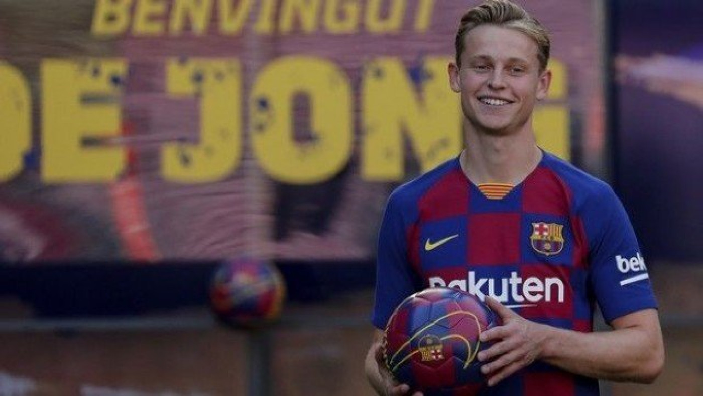 Παρουσία 20.000 κόσμου, παρουσίασε Ντε Γιονγκ η Μπαρτσελόνα