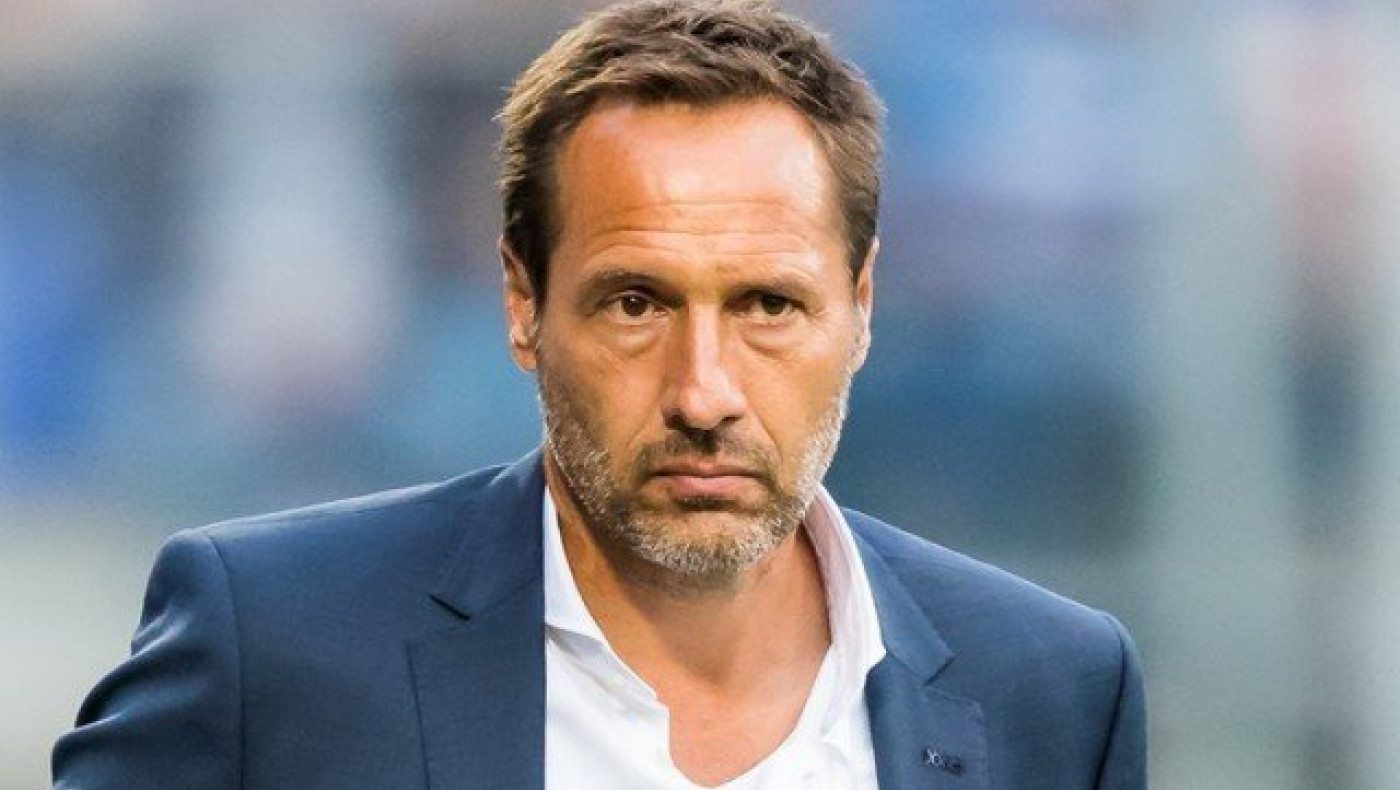 Οι       ζαριές με                     έναν… γυρολόγο