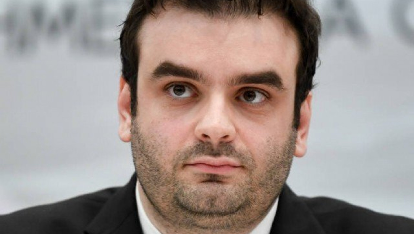 Πιερρακάκης: Γιατί δεν εστάλησαν SMS του 112 για τη φωτιά στον Υμηττό