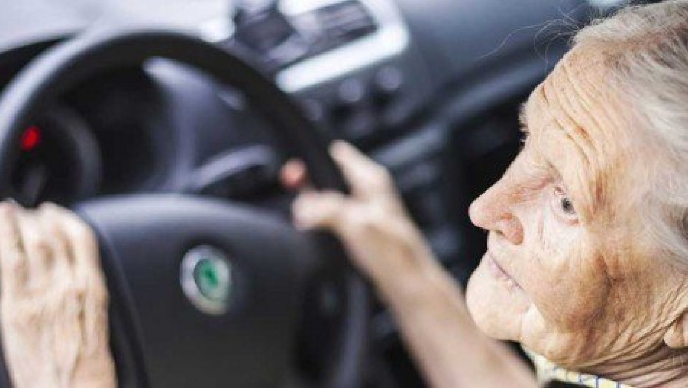 Διπλώματα οδήγησης: Τι θα ισχύει για όσους είναι άνω των 74 ετών