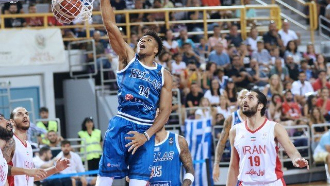 Τα καλύτερα φωτογραφικά highlights του «Air Giannis Antetokounmpo»