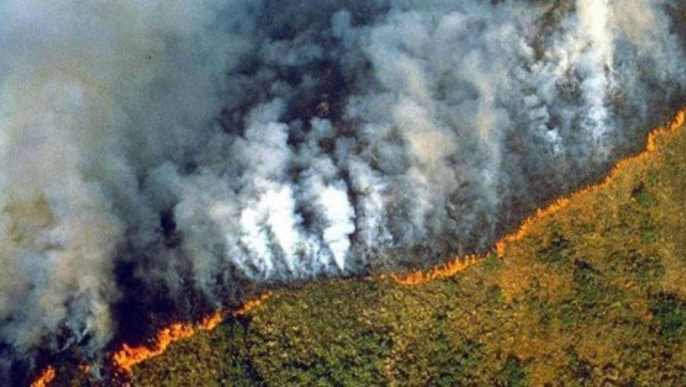 Ο Αμαζόνιος φλέγεται-Ο Μπολσονάρο κατηγορεί τις περιβαλλοντικές