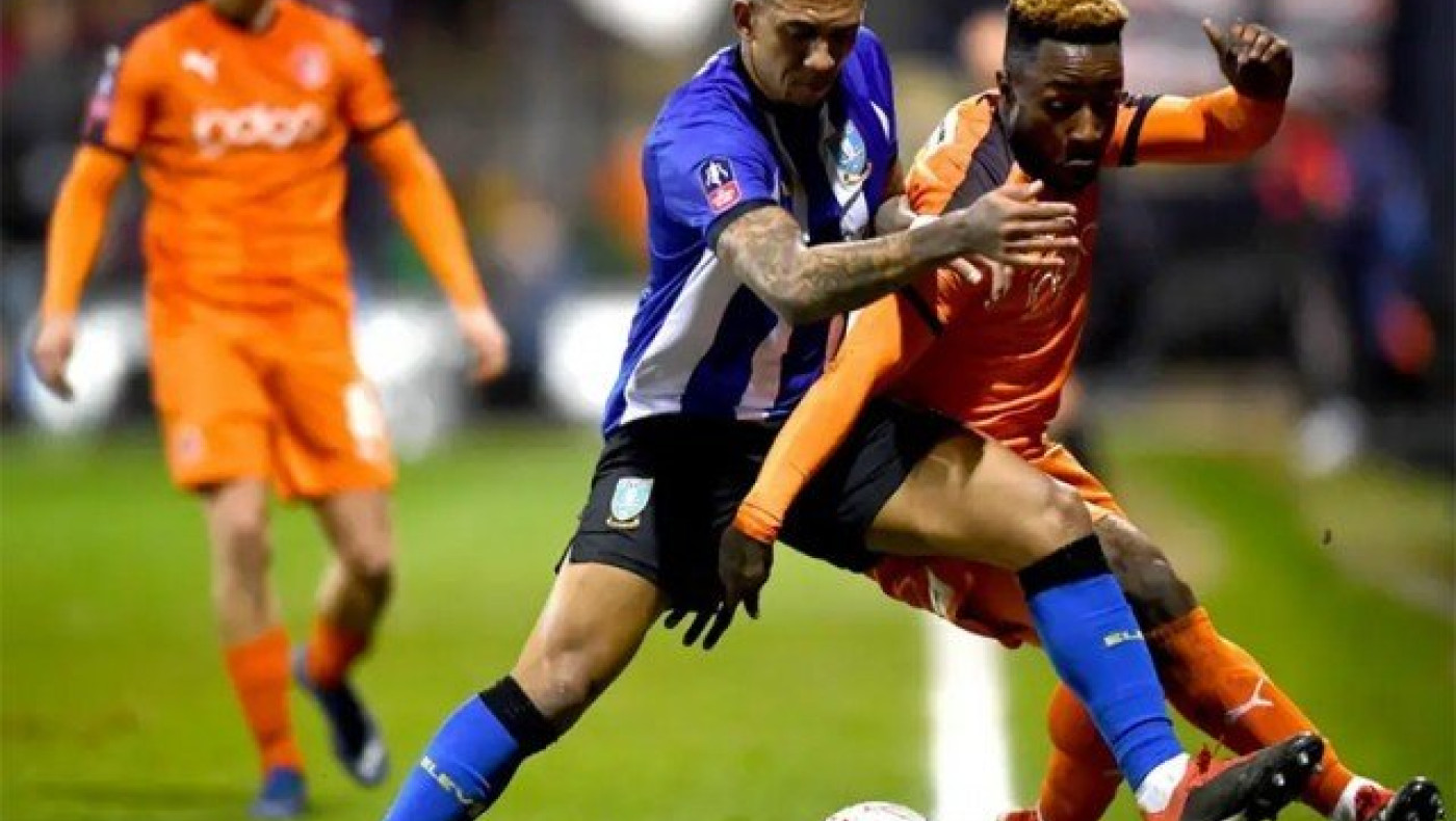 Στο Χ η Σλάβια Πράγας, στο Χ η Κλαμπ Μπριζ, στο Χ και η Σπορτ Ρεσίφε