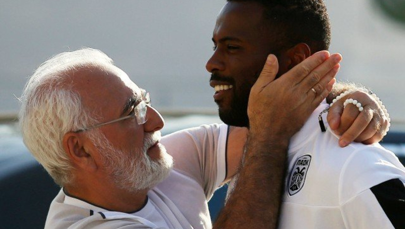 Συνόδευσε την αποστολή του ΠΑΟΚ ο Ιβάν και ντόπαρε τους παίκτες (vids)