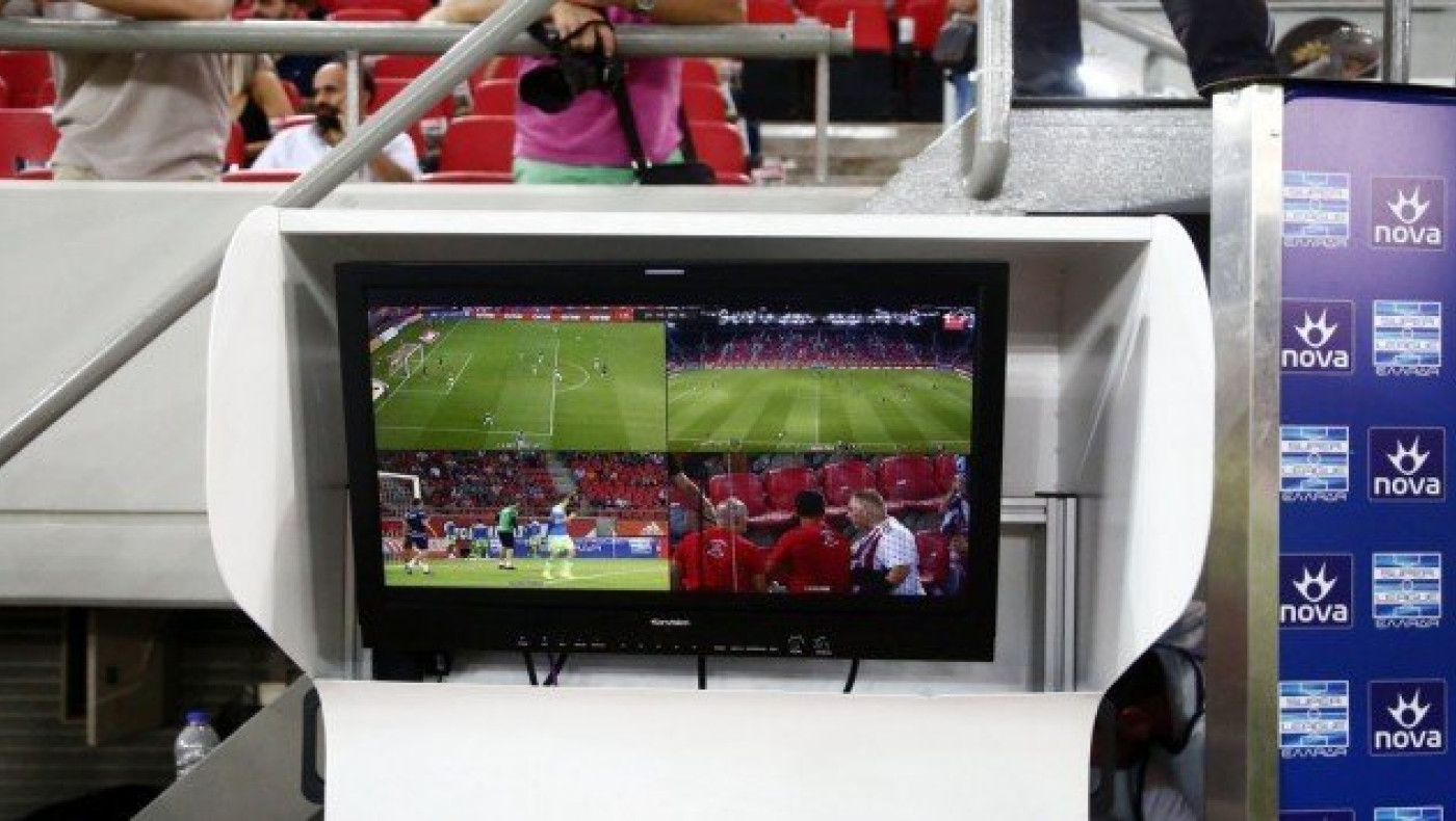 «Σπρώξιμο»                 Ολυμπιακού και με το VAR