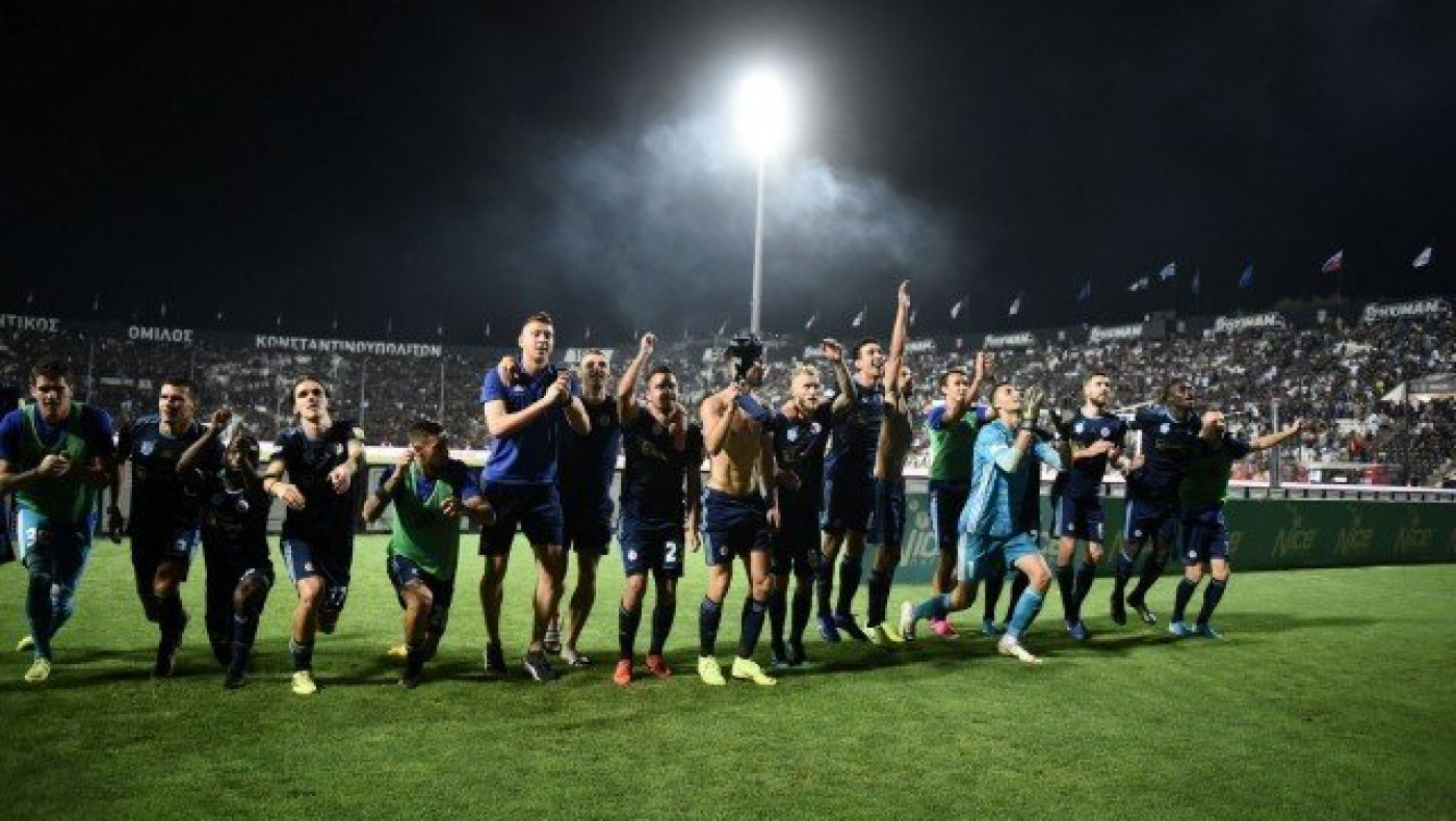 Υποδοχή ηρώων στους παίκτες της Σλόβαν        (video)