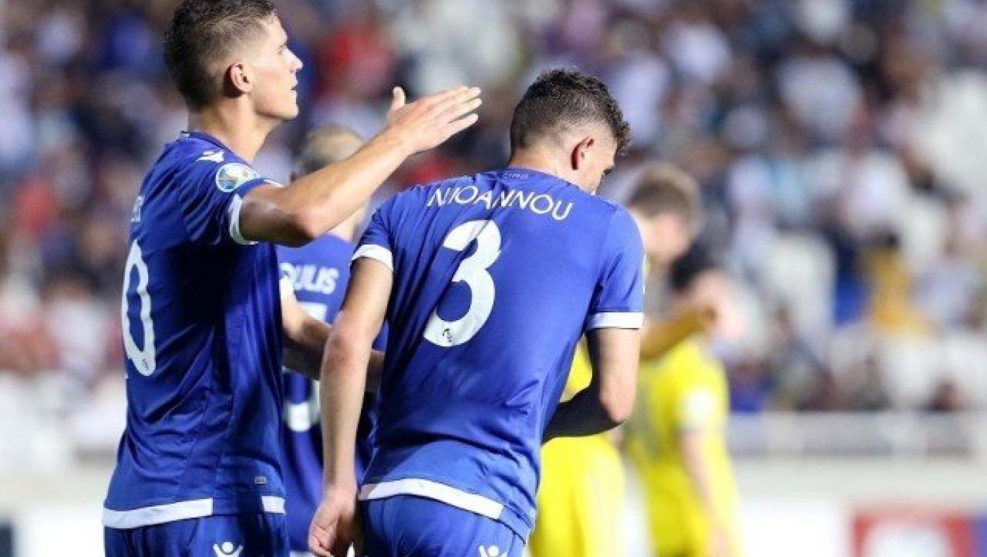 Κλώτσησε την                       ευκαιρία η Κύπρος