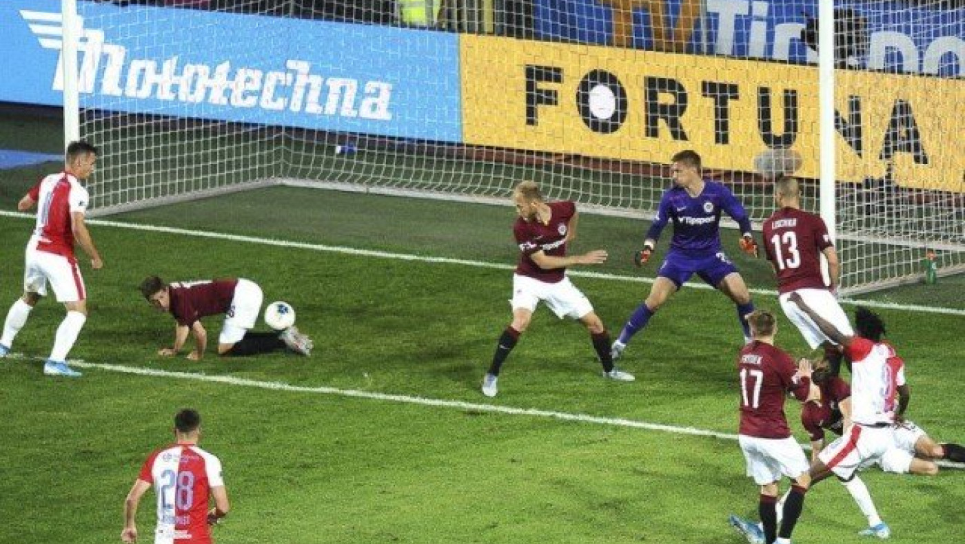 Το αυτογκόλ της χρονιάς σημειώθηκε στο ντέρμπι της Πράγας! (video)