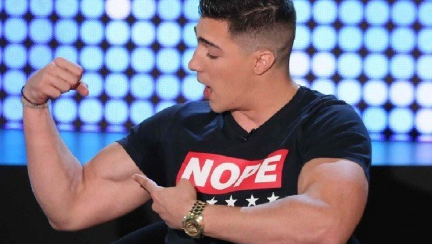 ΑΓΑΠΗ ΜΟΝΟ! Ο Τάσος Ποτσέπης γίνεται            Ειδικός Φρουρός