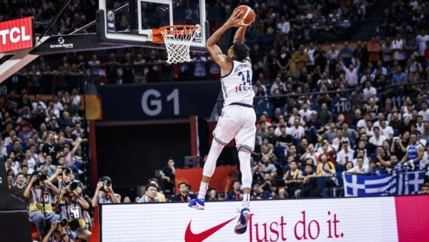 «Μάχη» πρωτιάς με                              Βραζιλία για την Εθνική