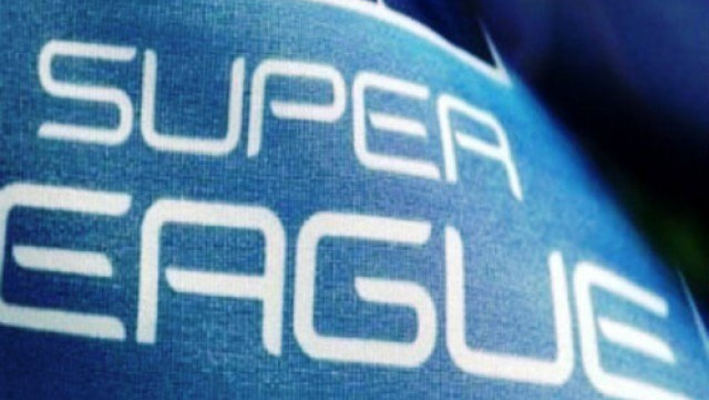 Ανακοίνωση της Super League                               κατά της ΑΕΛ