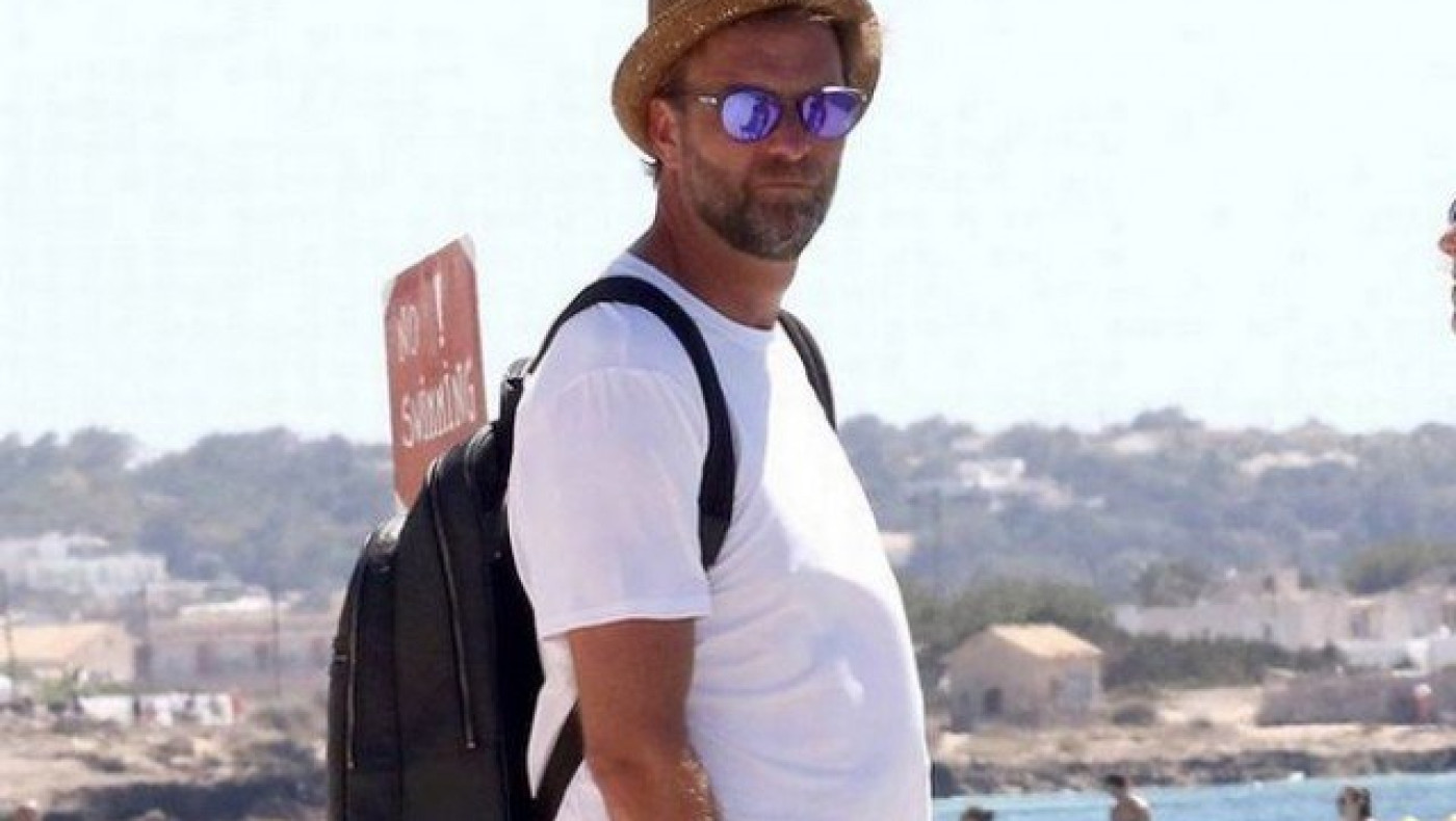 «Απόδραση» στη Μύκονο με                      γιοτ για τον Κλοπ (pic)