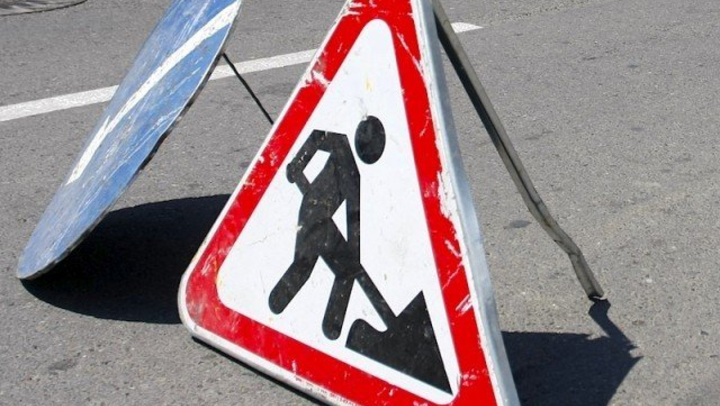 Αλλάζουν τα στηθαία στην                 είσοδο της Περαίας