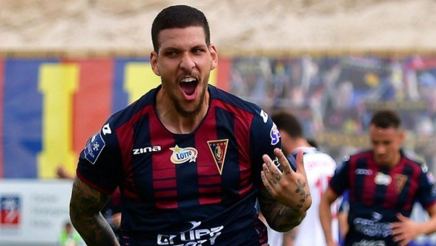 Η αποθέωση του Τριανταφυλλόπουλου               εν πτήσει (video)