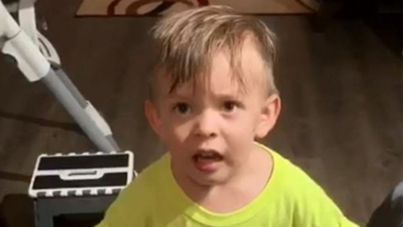 ΗΠΑ: Χαριτωμένο αγοράκι ελληνικής καταγωγής έγινε viral