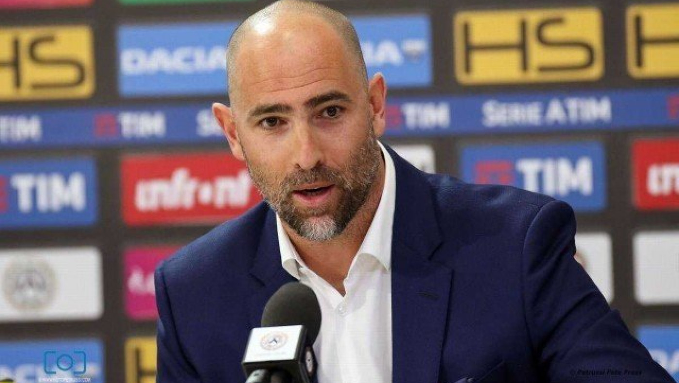 Στην πόρτα της εξόδου                 ο Τούντορ από την Ουντινέζε