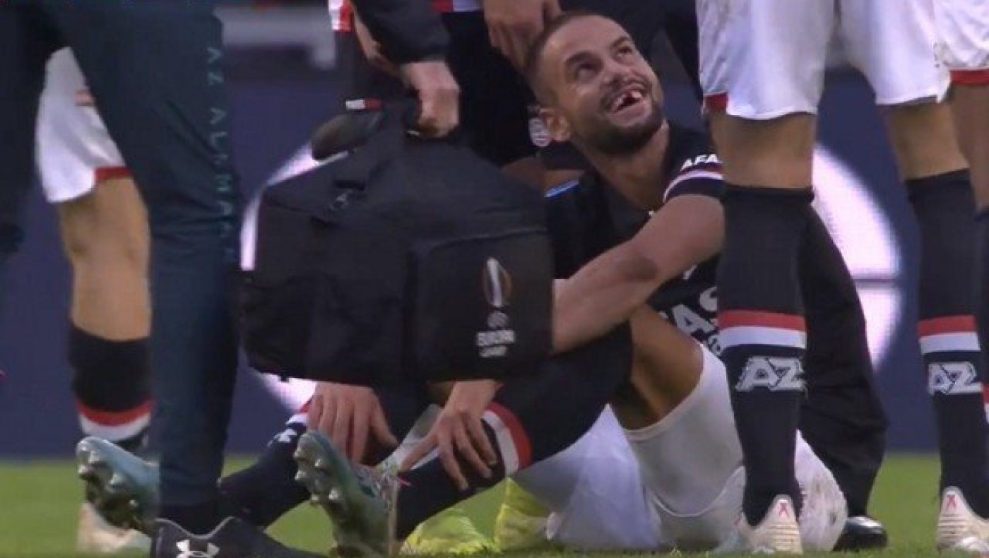 Ο Μήτρογλου έσπασε τα δόντια του      Χατζηδιάκου (vid)